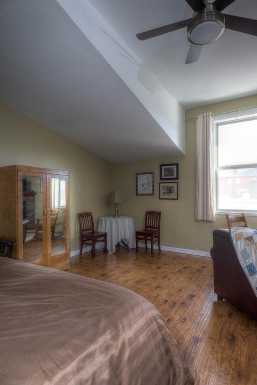 Country Encounters Accommodations Coleman Exteriér fotografie